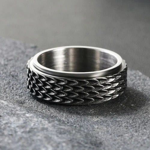 Retro Dragon Scale Spinner Anxiety Ring