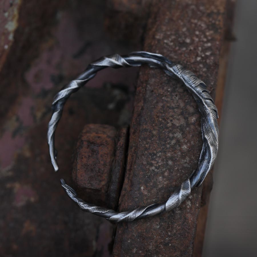 Vintage Feather Open Bracelet