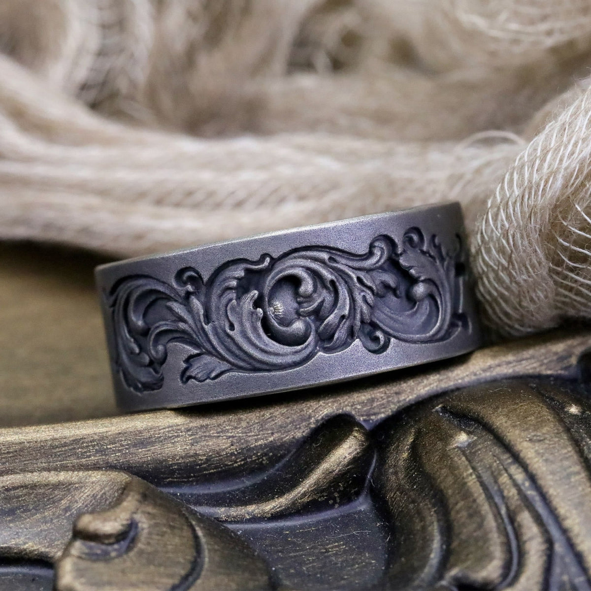 Dark Eye Engraved Ring