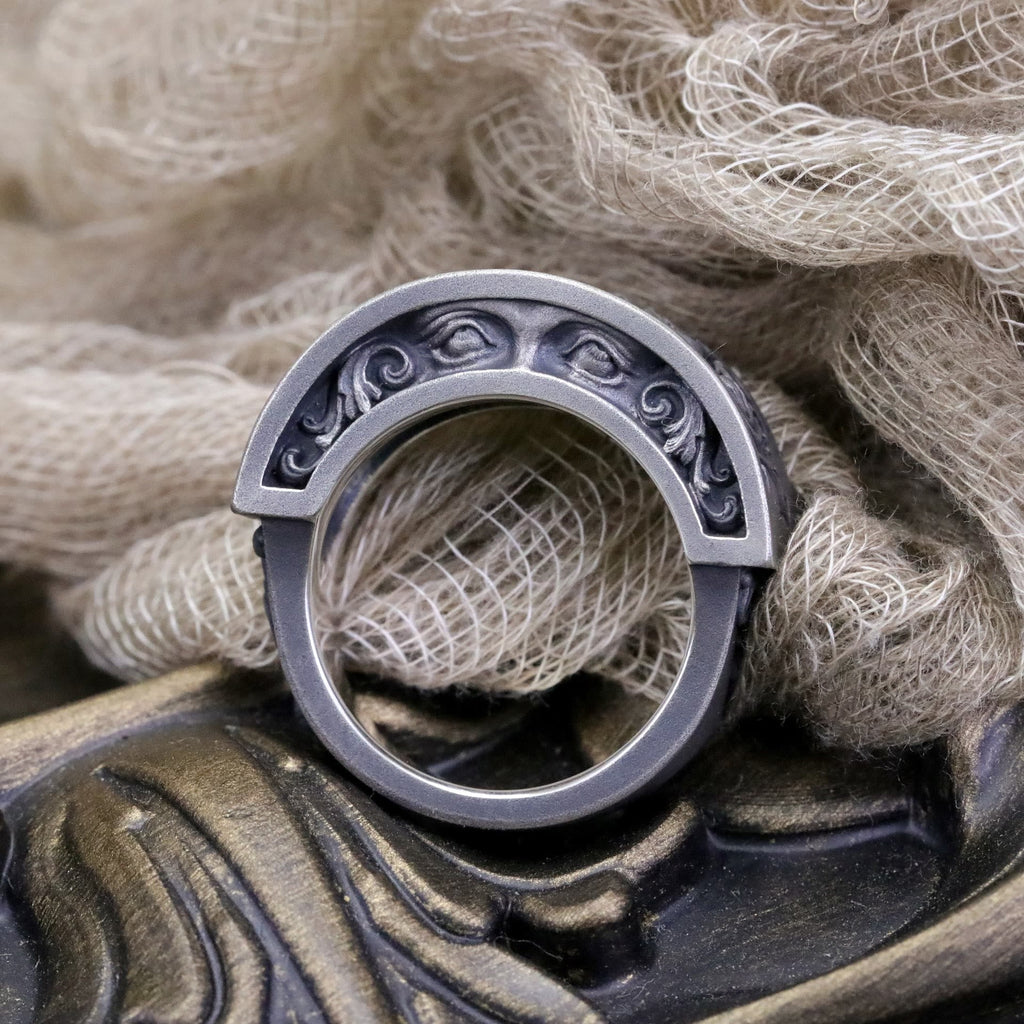 Dark Eye Engraved Ring