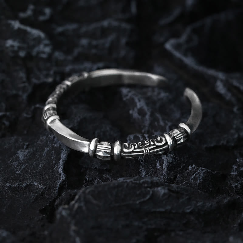 Mobius Strip Rotating Bead Twisted Bracelet
