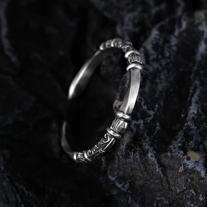 Mobius Strip Rotating Bead Twisted Bracelet
