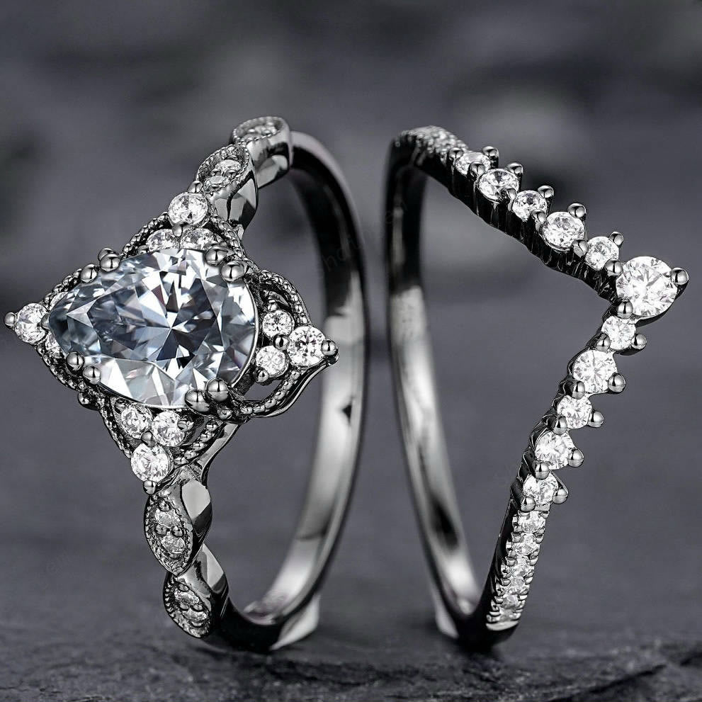 Tear of Freyja – Queen's Radiant Crown Ring Set