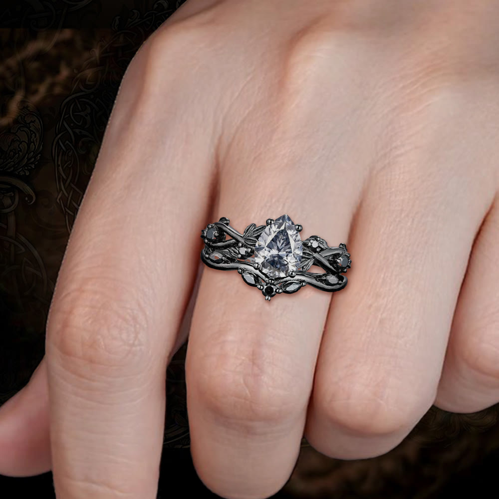 Drop Of Yggdrasil Two Piece Ring Set