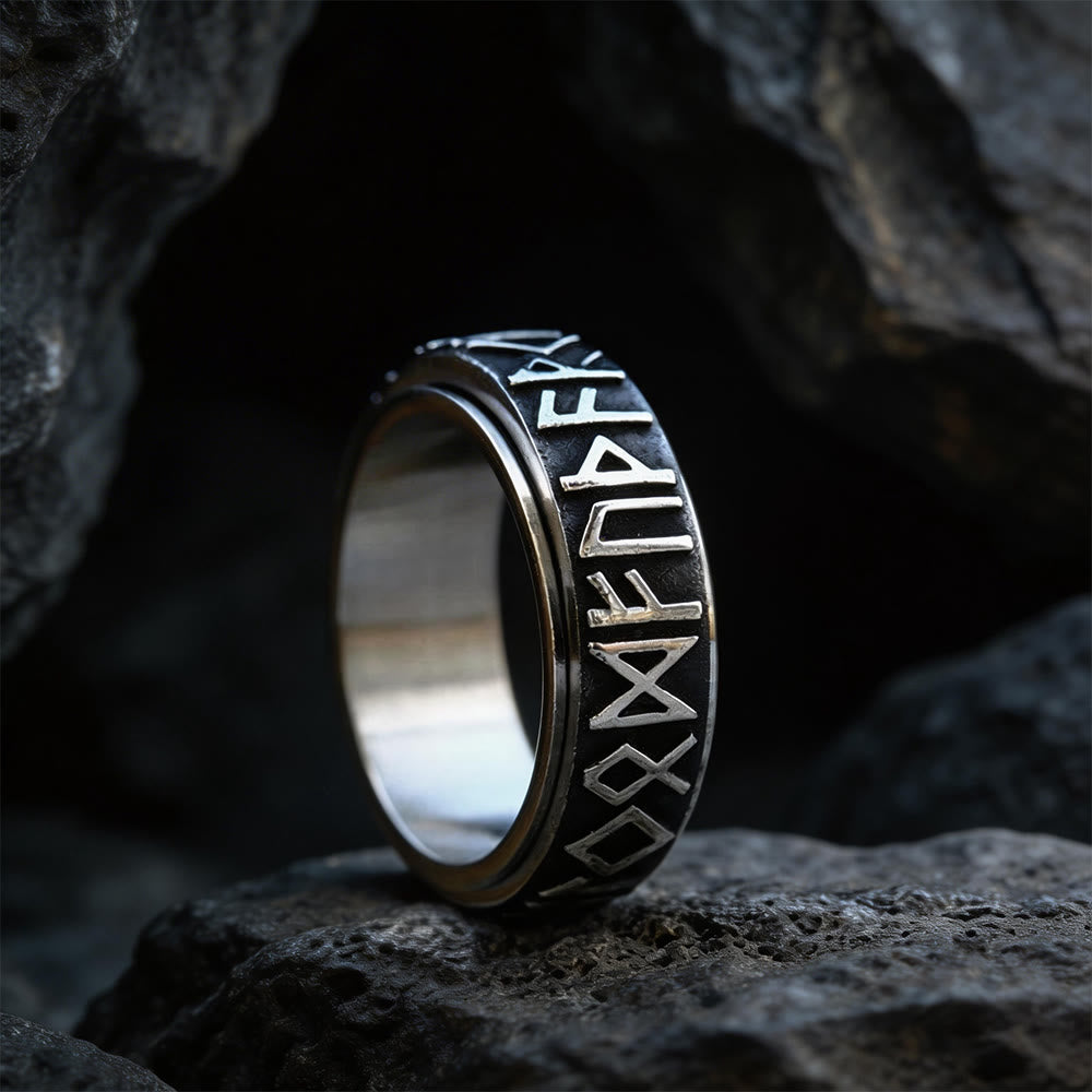 Classic Norse Rune Spinnner Ring