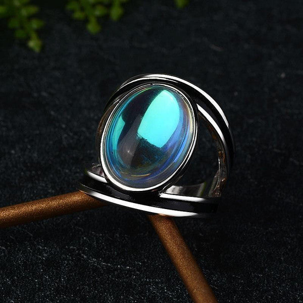 Elegant Moonstone Ring | Stunning Rainbow Sparkle with Unique Design | Perfect Accessory for Everyday Wear