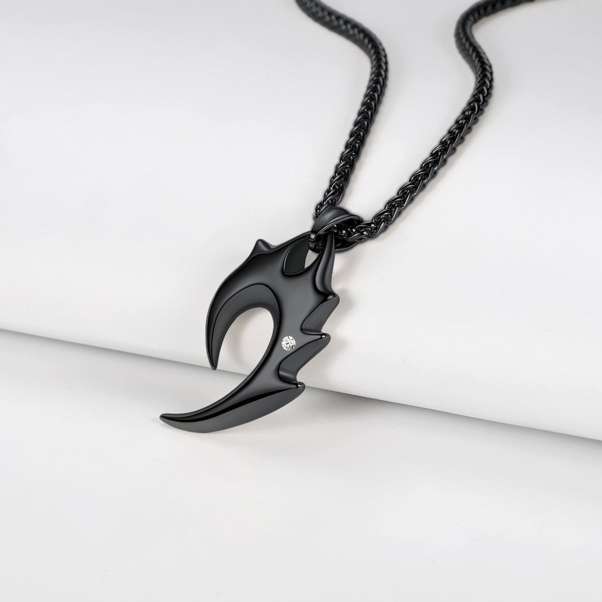 Spear Wolf Teeth Pendant Necklace for Men